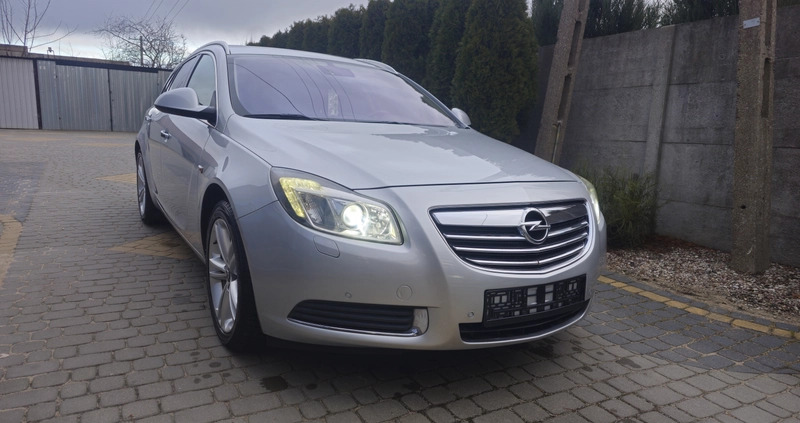 Opel Insignia cena 23900 przebieg: 196046, rok produkcji 2009 z Skarszewy małe 596